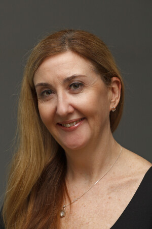 Miss Ann-marie Davies